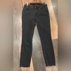 GOOD AMERICAN  Raw Hem, skinny , black denim jeans in size 8/29